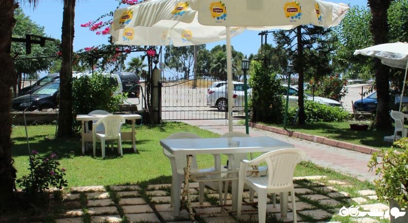 رستوران فضای باز هتل